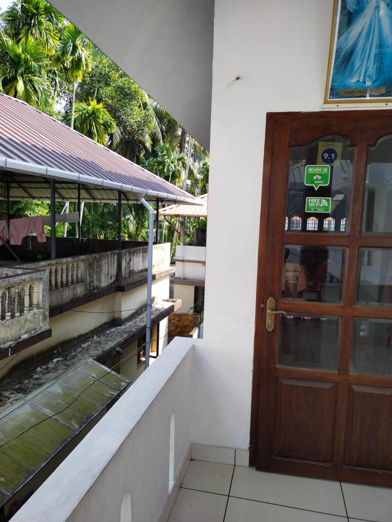 Greenview Homestay Kochi Exterior photo